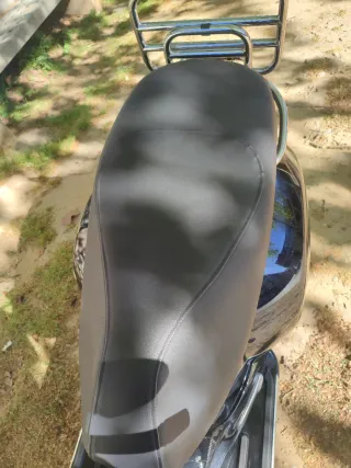 Vespa GTS 125 Negra