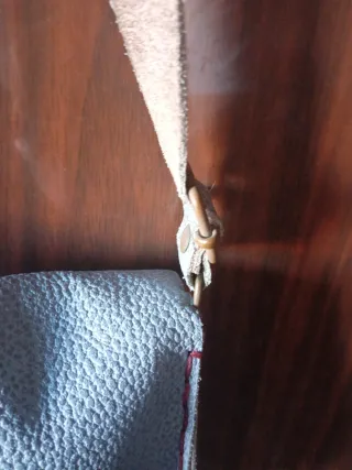 Bandolera pequeña de cuero