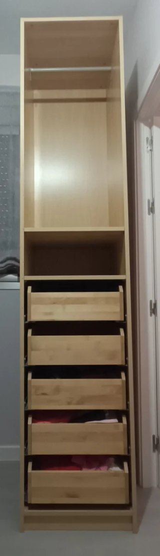 Módulo armario Ikea en madera