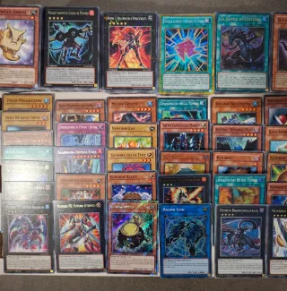 Lotto 400 carte Yu-Gi-Oh!
