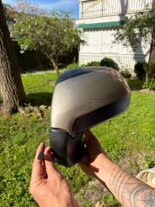 Retrovisor Izquierdo Citroën C3 (sin espejo