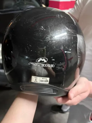 Casco de moto negro