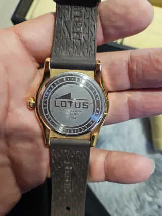 Reloj Lotus Chapado Oro Marrón
