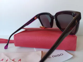 Gafas de sol Yalea negras y moradas