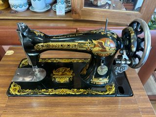 Máquina de coser SINGER Antigua Mod. 15 "Esfinge"