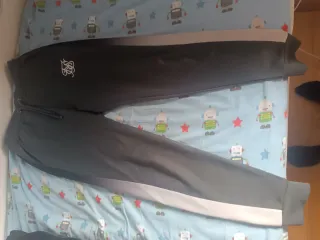 Pantaloni sportivi da uomo