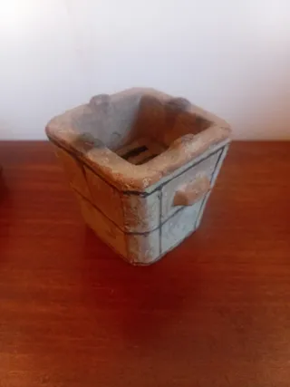 Antiguo hornillo de cerámica