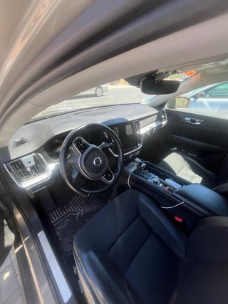 Volvo V60 Cross Country 2021