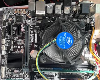 Combo Placa Base Gigabyte + CPU + RAM