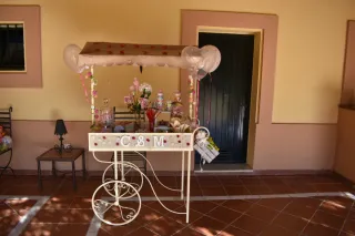 Se alquila Carro para chuches o bebida fria