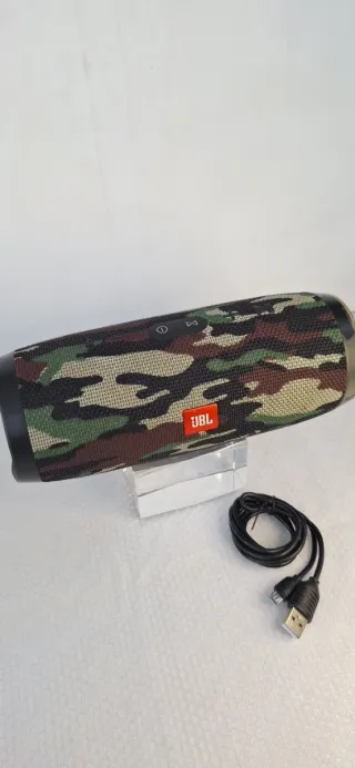 Altavoz Bluetooth JBL Camuflaje