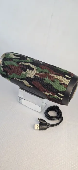 Altavoz Bluetooth JBL Camuflaje