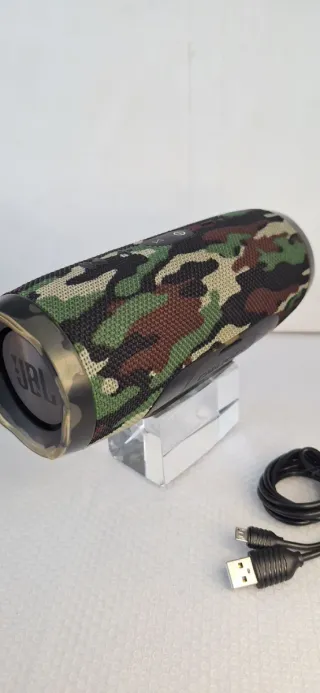Altavoz Bluetooth JBL Camuflaje