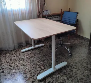 Mesa Escritorio Ikea BEKANT madera