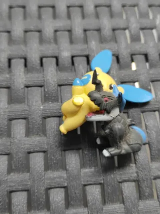 Figure Pokémon piccole