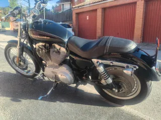 Harley Davidson Sportster 883 Custom