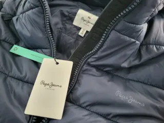 Abrigo Pepe Jeans talla 16 años