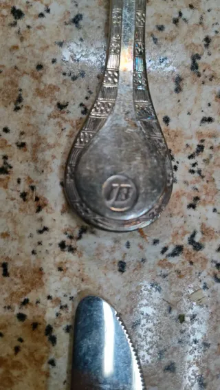 Cubiertos Antiguos Dalia