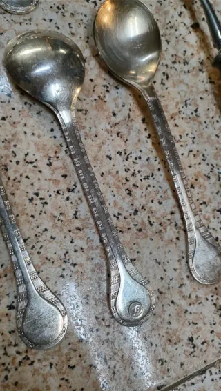 Cubiertos Antiguos Dalia