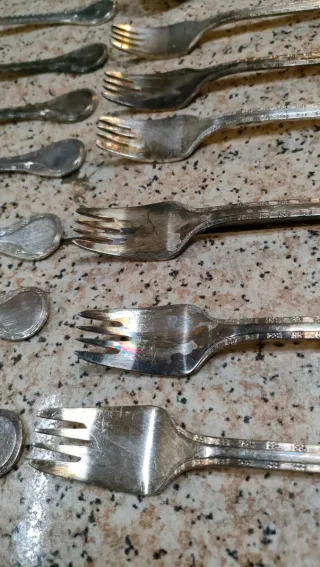 Cubiertos Antiguos Dalia