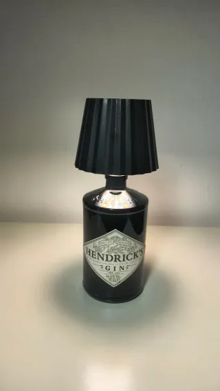 Lampada LED con bottiglia Hendrick's