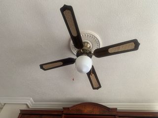 Lámpara ventilador de techo madera y ratán