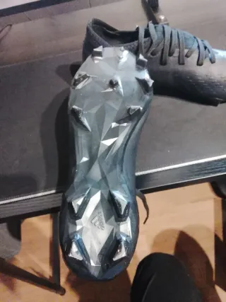 Botas de fútbol Adidas Negras