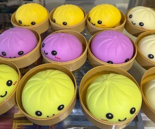 Squishy Sorpresa Dumplings