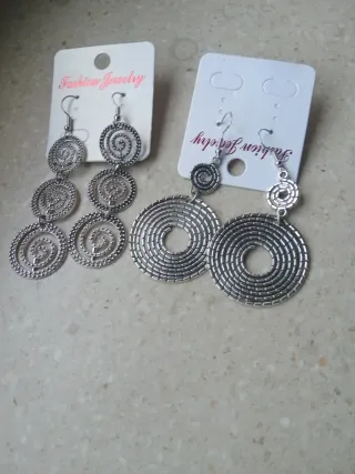 2 paia orecchini donna bigiotteria colore argento