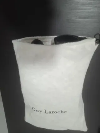 Zapatos Guy Laroche Negros