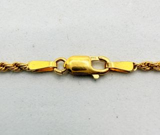 Cadena Salomónica de oro de 18k, 4.85 g, 46.5 cm.