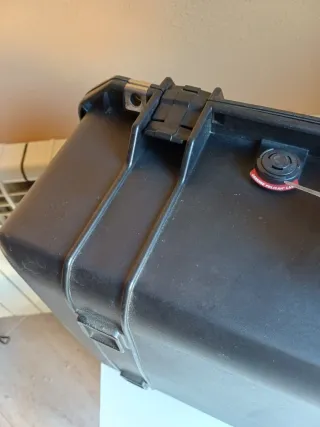 Maleta Peli AIR 1605 con divisores
