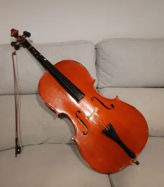 Violonchelo 3/4 con funda ,cuerdas de repuesto,atr