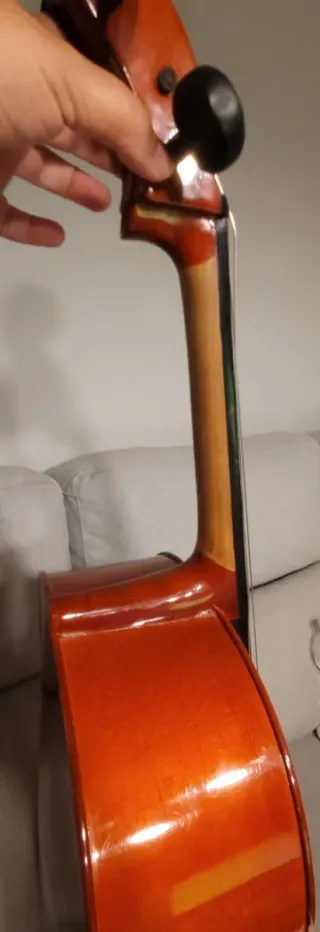 Violonchelo 3/4 con funda ,cuerdas de repuesto,atr