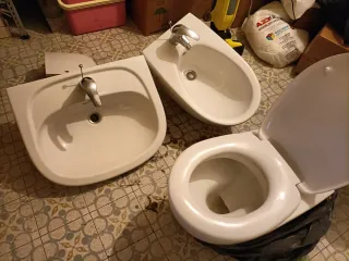 Tris Sanitari Sospesi Vendibili Singolarmente