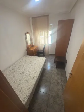 Habitación en alquiler detrás del edificio Konsum