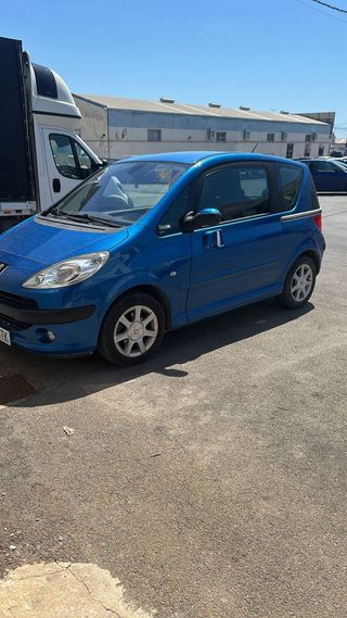 Peugeot 1007 2005