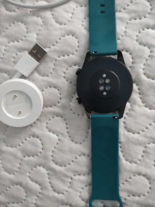 Reloj Huawei GT 2 + 4 correas + cargador