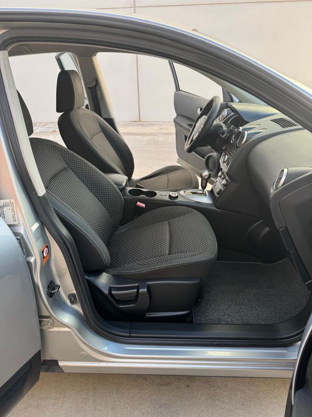 * Nissan Qashqai 2.0dCi * Automatico * 150cv