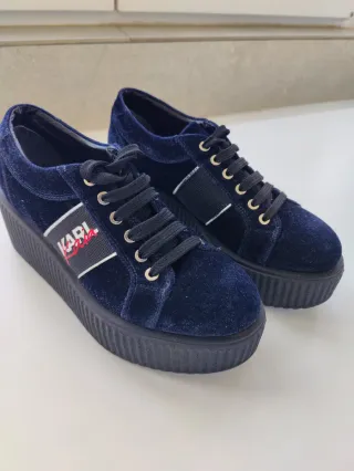 Zapatillas Karl Lagerfeld terciopelo azul T.38