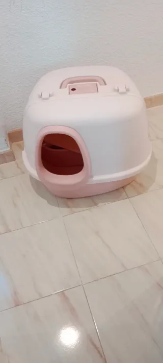 Rascador para gatos con túnel y casa