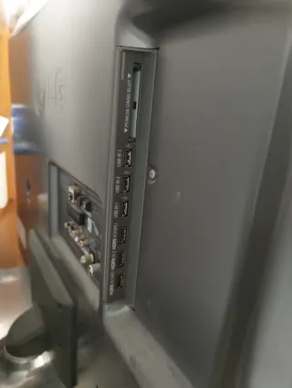 TV LG 47LB650V 47" Smart TV. 3D con gafas