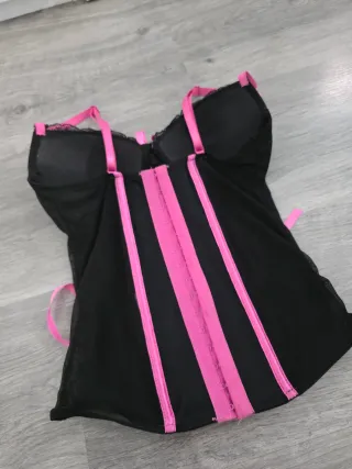 Conjunto lencería negro y rosa