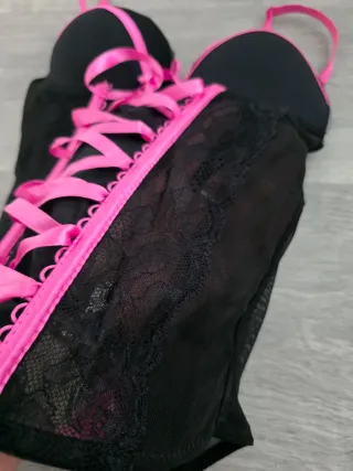 Conjunto lencería negro y rosa