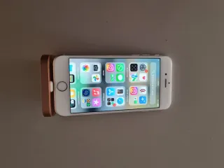 Riduzione di prezzo⬇️. iPhone 6S Argento Come Nuovo