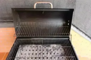 Barbacoa Carbón y Leña Negra