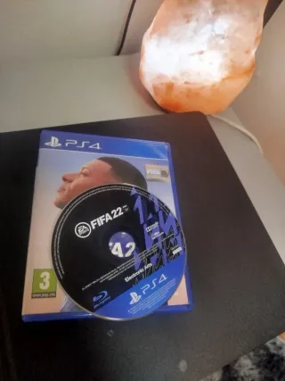 PS4 Slim 1TB + 2 Controller + Giochi