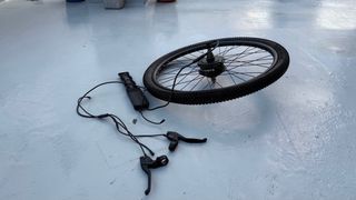 Rueda Eléctrica 27.5 con Motor y Frenos cableado