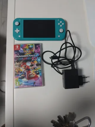 Nintendo Switch Lite + Mario Kart 8 Deluxe