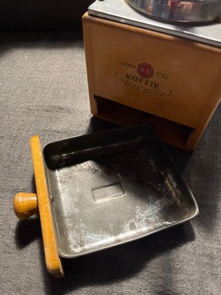 Antiguo Molinillo de Café Holandés